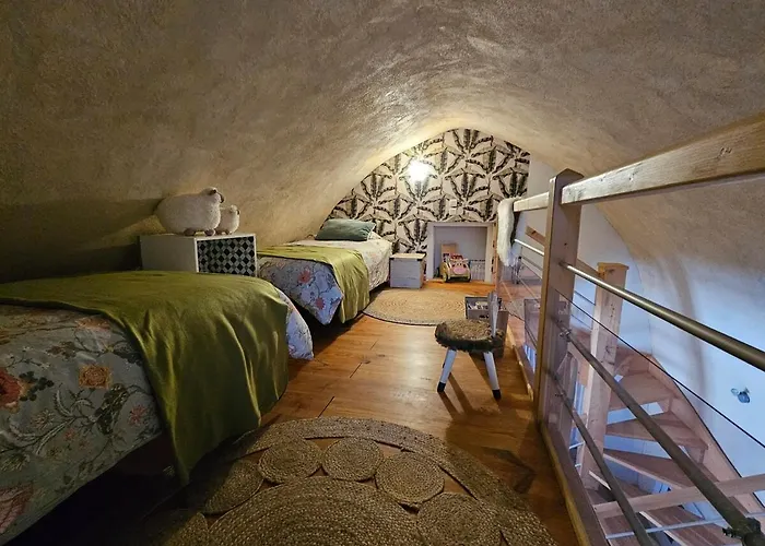 Charmante Maison Caussenarde Tatil Evi *